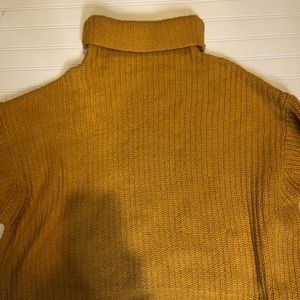 “Swim too deep” free people mustard turtle neck